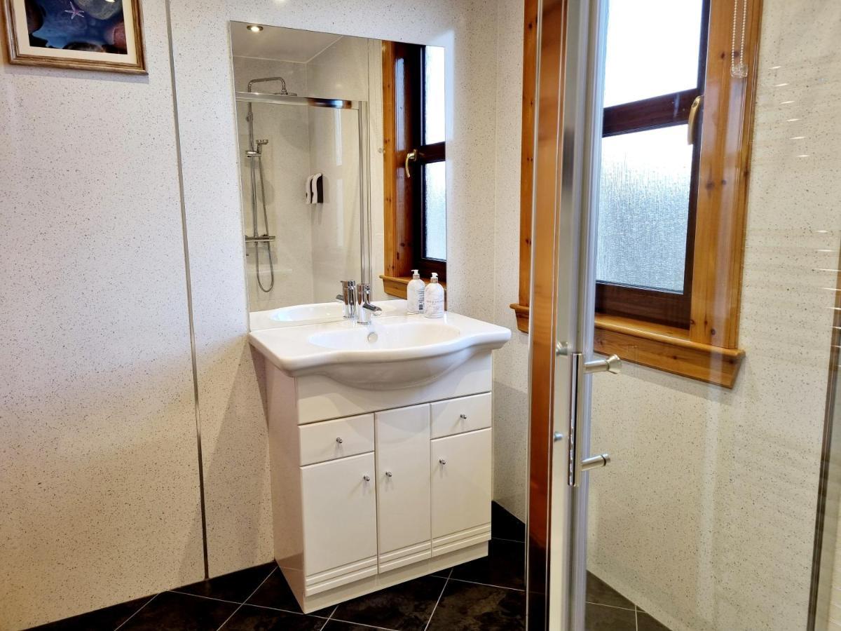 Inverness City 3 Bedroom House Free Parking Экстерьер фото
